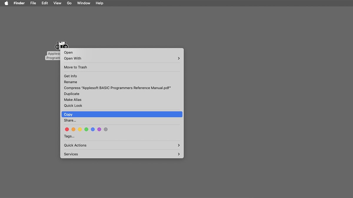Copying an item in the macOS Finder via the contextual menu.